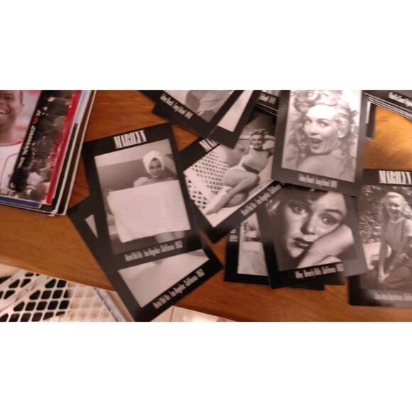 Marilyn Monroe Private Collection Pack Full Pack With Papers 1993 - Picture 10 of 15